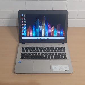 Laptop Asus X441MA Intel N4000 Ram4Gb SSD256Gb Layar14in Elegan Normal Semua Siap Pakai TERJUAL